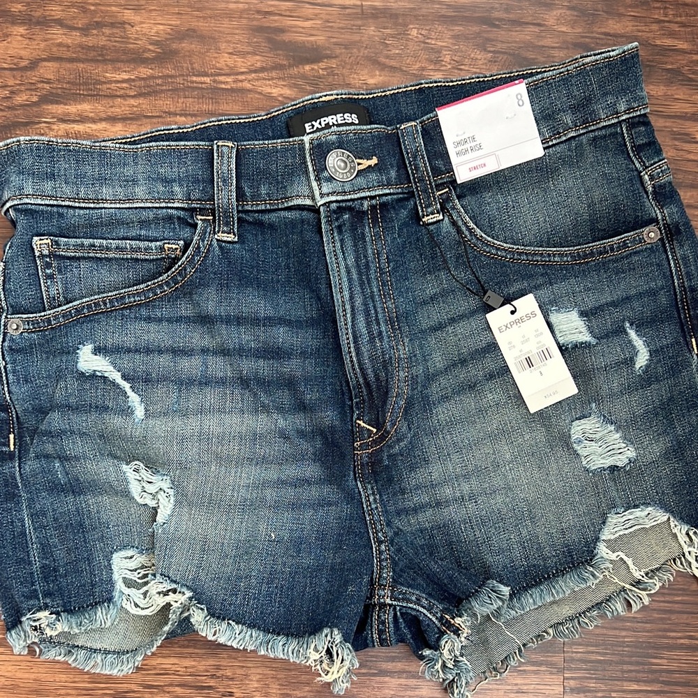 Express denim shorts. Size 8. New!
